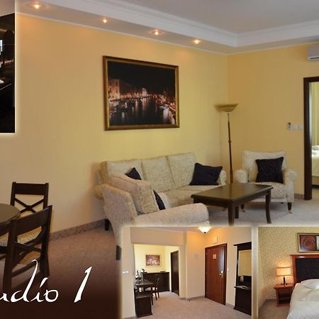 Hotel Falko Rumia Kültér fotó