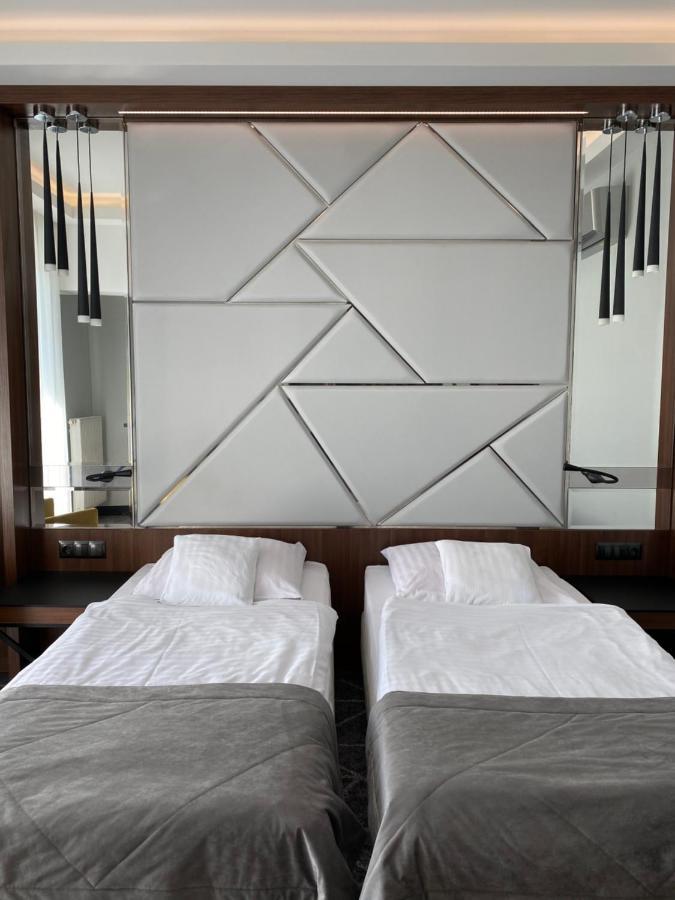 Hotel Falko Rumia Kültér fotó
