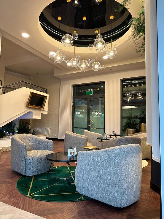 Hotel Falko Rumia Kültér fotó