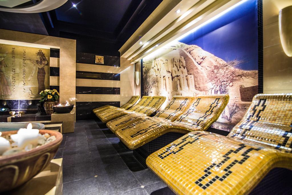 Hotel Falko Rumia Kültér fotó